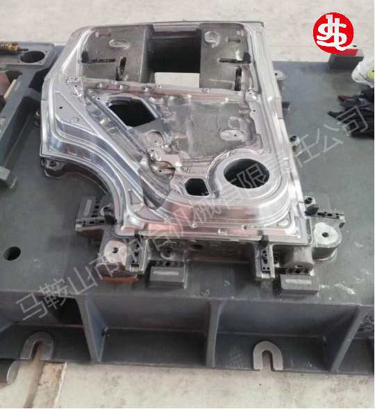 汽车覆盖件模具