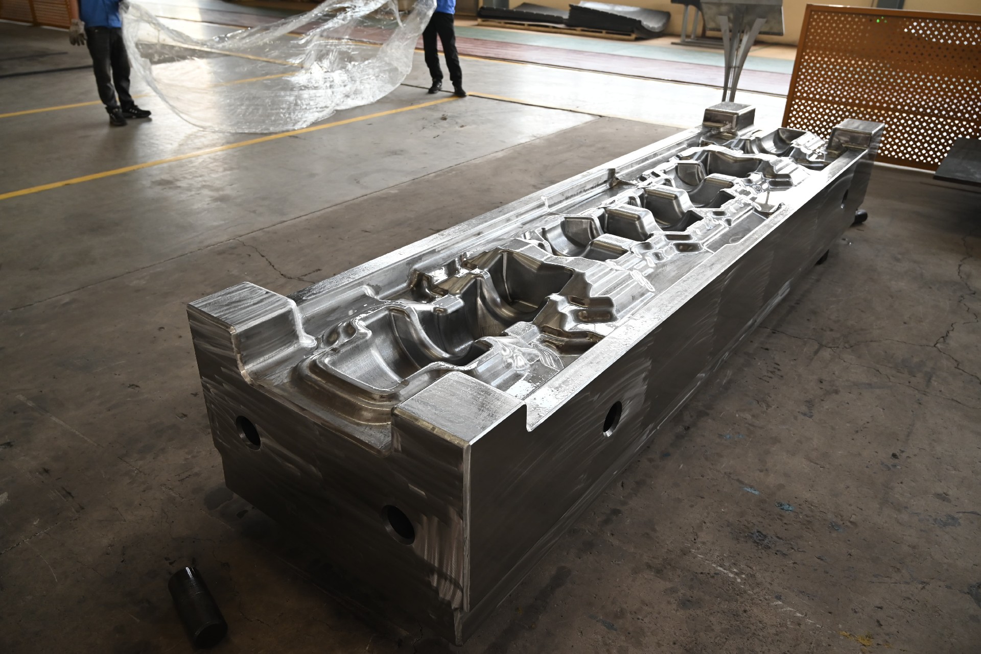 1250 kJ大型对击锤锻造模具成功完成，中冶机械大型锻造模具制造实力再获突破